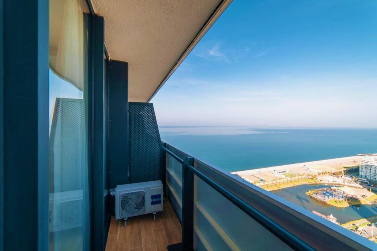 Luxury Sea View Apartments In Orbi City Batumi Eksteriør bilde