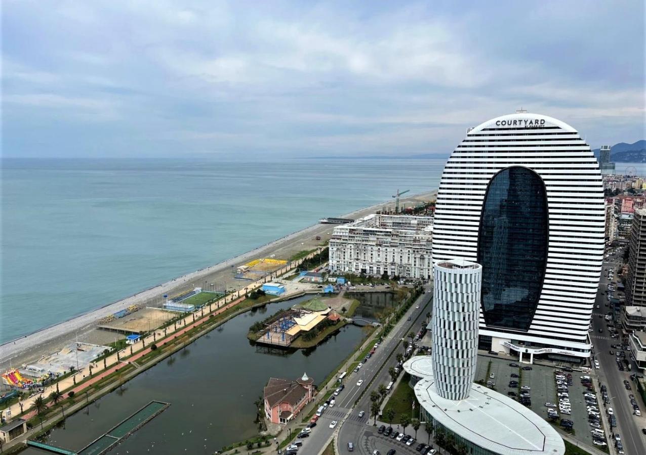 Luxury Sea View Apartments In Orbi City Batumi Eksteriør bilde