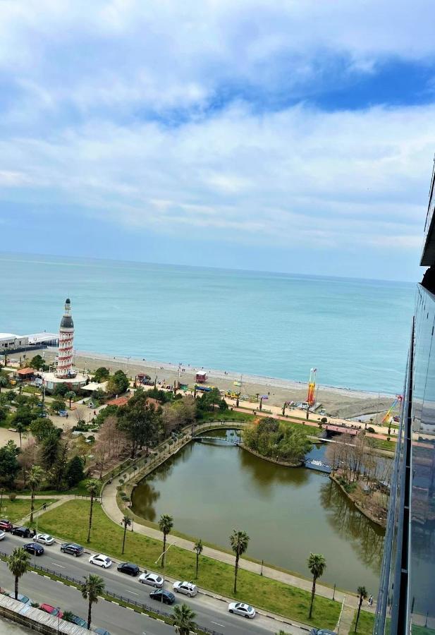 Luxury Sea View Apartments In Orbi City Batumi Eksteriør bilde